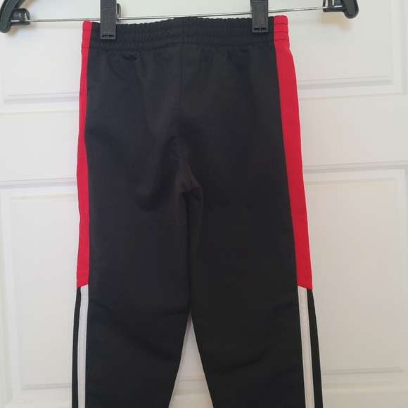Black/Red Kids Adidas Pants 3T - Picture 2 of 2